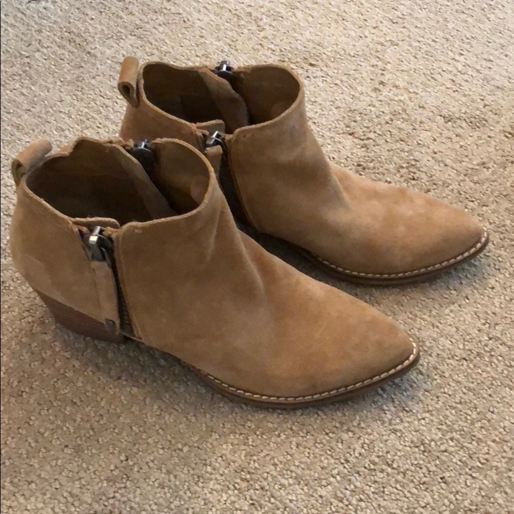 Dolce Vita suede zip up booties